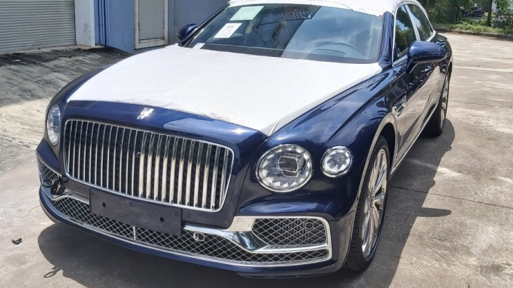 Bentley Flying Spur First Edition