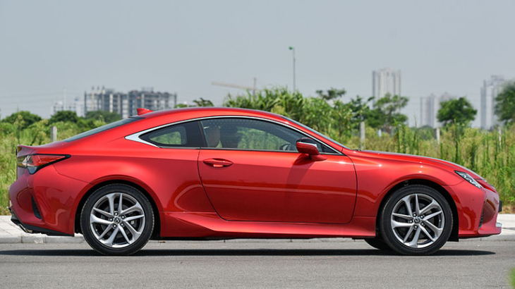 Lexus RC 300
