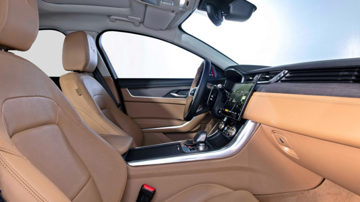 Jaguar XF 2.0 R-Dynamic SE (300PS)