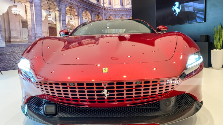 Ferrari Roma