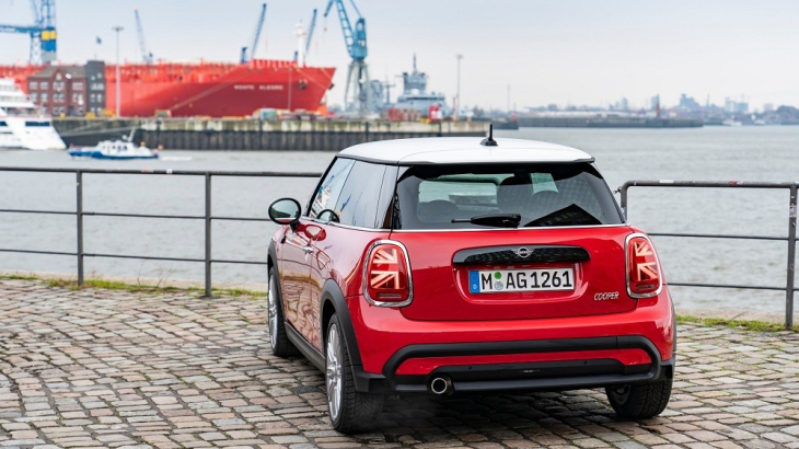 MINI Cooper 3 cửa Enigmatic