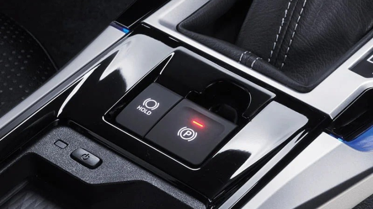 Toyota Veloz Cross CVT