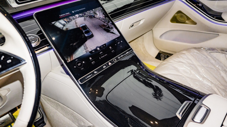 Mercedes-Maybach S680