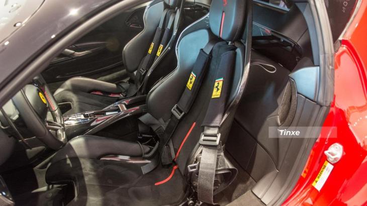 Ferrari SF90 Stradale