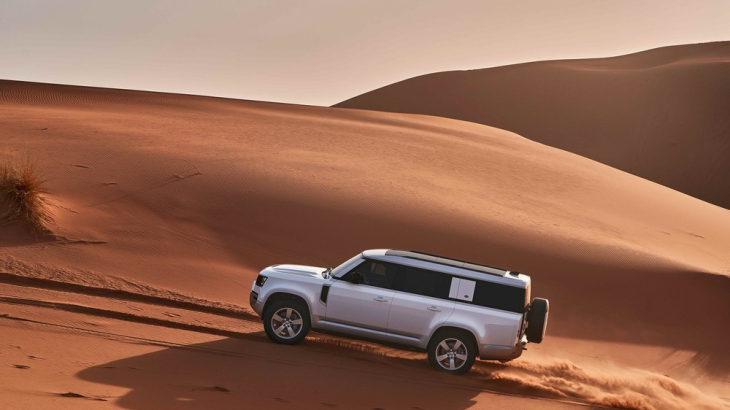 Land Rover Defender 130 X P400