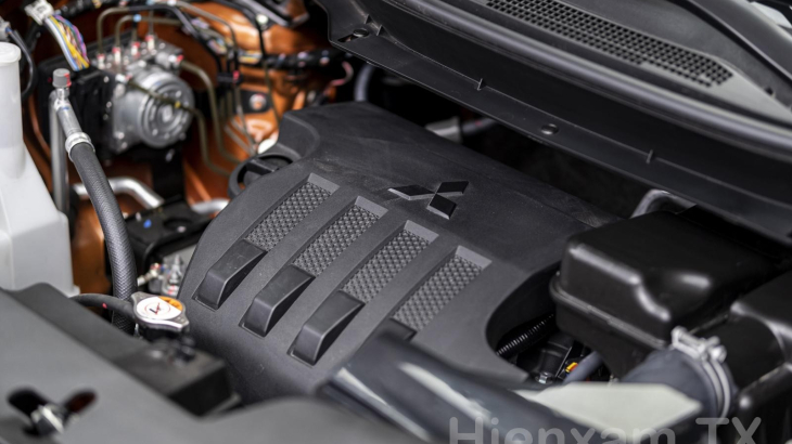 Mitsubishi Xpander Cross