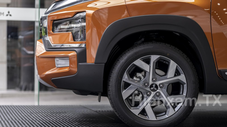 Mitsubishi Xpander Cross