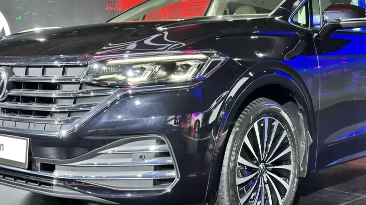 Volkswagen Viloran Luxury