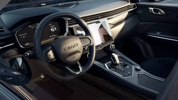 Lynk & Co 01
