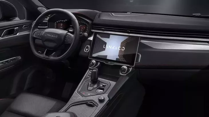 Lynk & Co 05