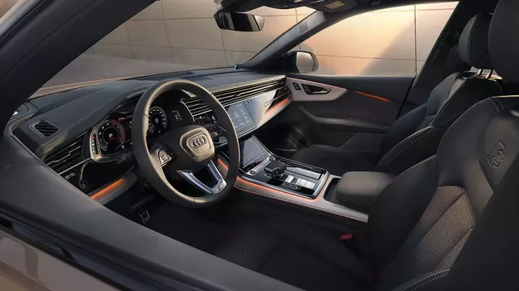 Audi Q8