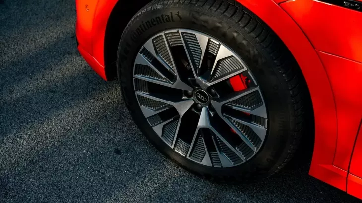 Audi Q8 e-tron 55 quattro Advanced