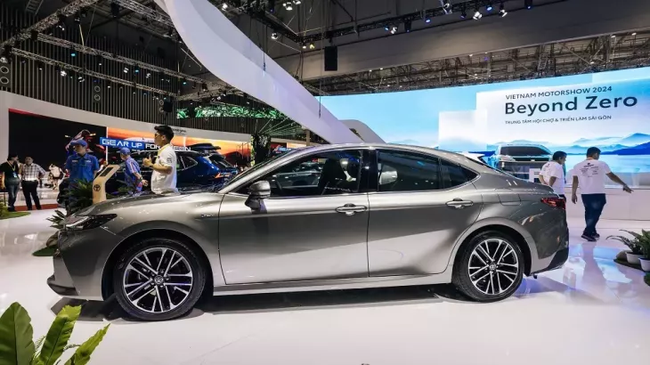Toyota Camry 2.0 Q