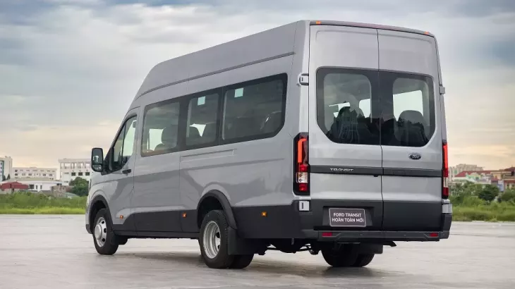Transit 16 chỗ