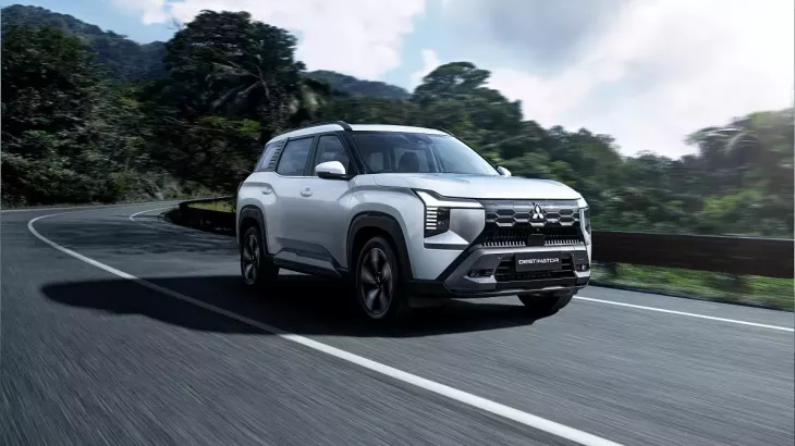 Mitsubishi Destinator Premium