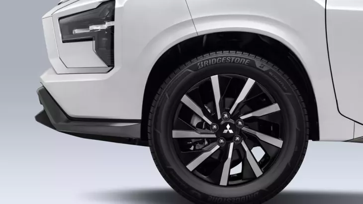 Mitsubishi Xpander Cross