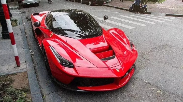 Lại rộ tin đồn siêu phẩm Ferrari LaFerrari xuất hiện tại Việt Nam