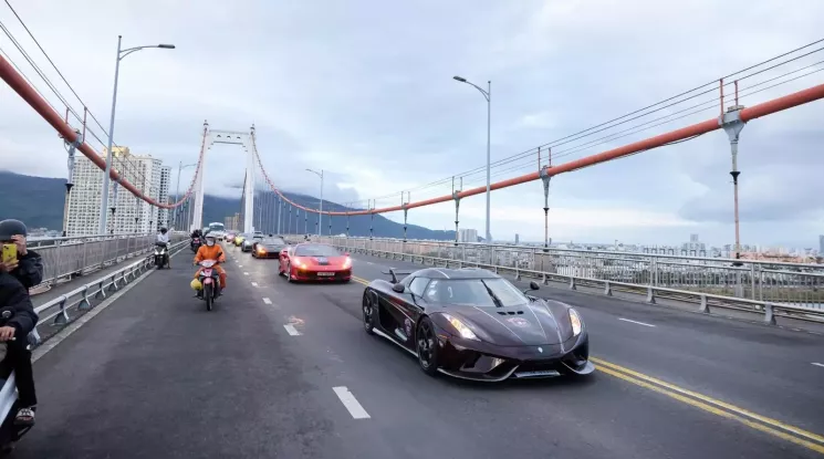Dàn siêu xe gần 400 tỷ đồng của đại gia Hoàng Kim Khánh diễu hành tại Đà Nẵng: Koenigsegg Regera tái xuất