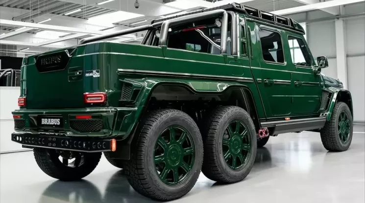 Mercedes-AMG G63 phiên bản "cá sấu 6 bánh" từ Brabus: Về Việt Nam đâu đó gần 106 tỷ đồng