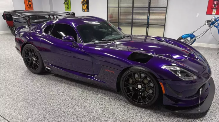 Chủ xe Dodge Viper này lời gấp đôi khi bán lại xe sau 10 năm trải nghiệm, Việt Nam có đúng 1 chiếc này