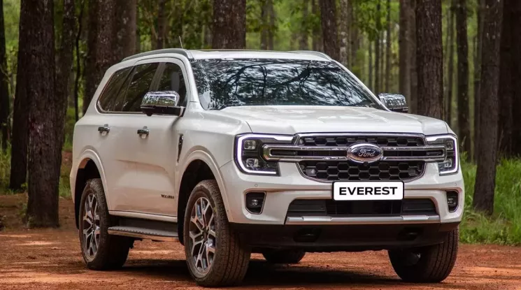 Doanh số SUV hạng D tháng 9/2025: Ford Everest lại cho các đối thủ "ngửi khói"