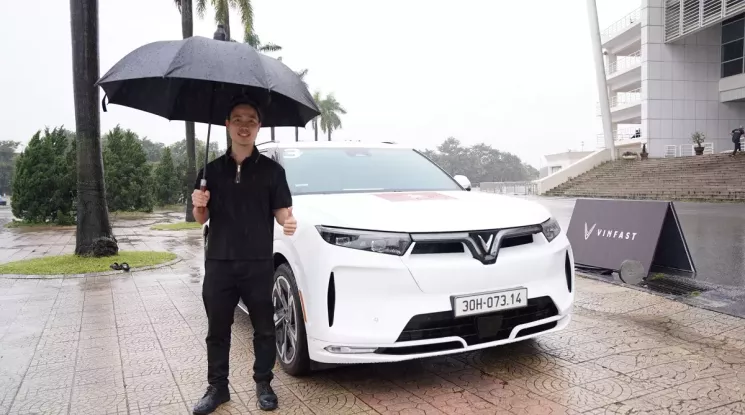 Doanh nhân Hà Nội nói về VinFast VF 9: Sang trọng, đẳng cấp và quá hời về chi phí