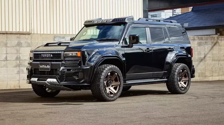 Toyota Land Cruiser 250 đầy khác lạ qua góc nhìn của nhà độ Wald International