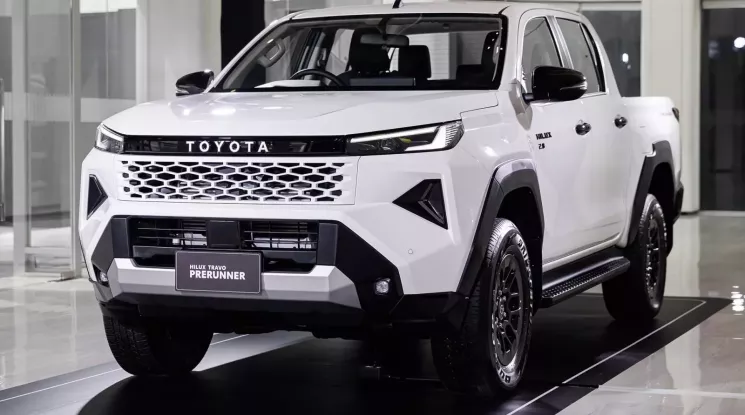 Toyota Hilux hoàn toàn mới được giới thiệu tại Thái Lan, ngày về Việt Nam còn xa vời