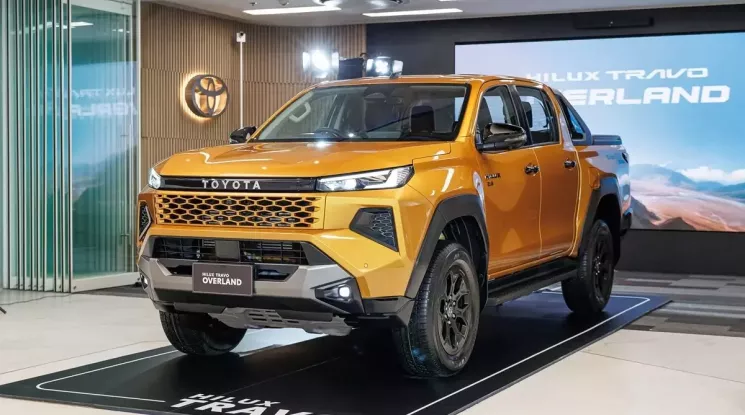 Đánh giá nhanh Toyota Hilux 2026 mới cập bến Đông Nam Á: mới từ trong ra ngoài, thêm phiên bản điện
