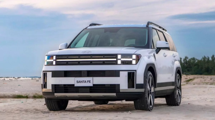 Hyundai Santa Fe được tăng mức ưu đãi lên 180 triệu đồng trong tháng 11/2025