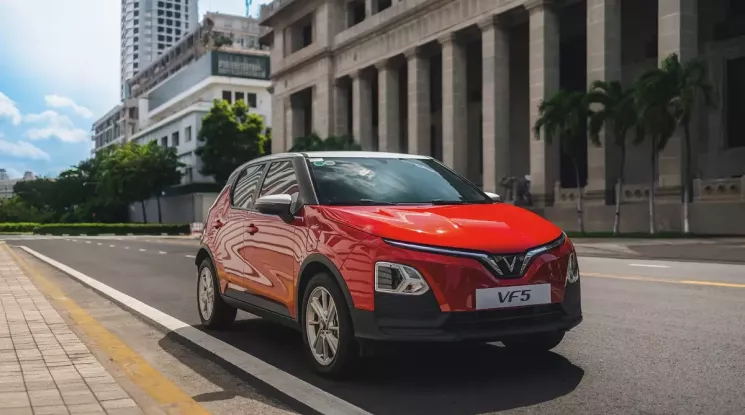 Doanh số SUV hạng A tháng 10/2025: VinFast VF 5 bán 1 tháng bằng Kia Sonet bán 10 tháng