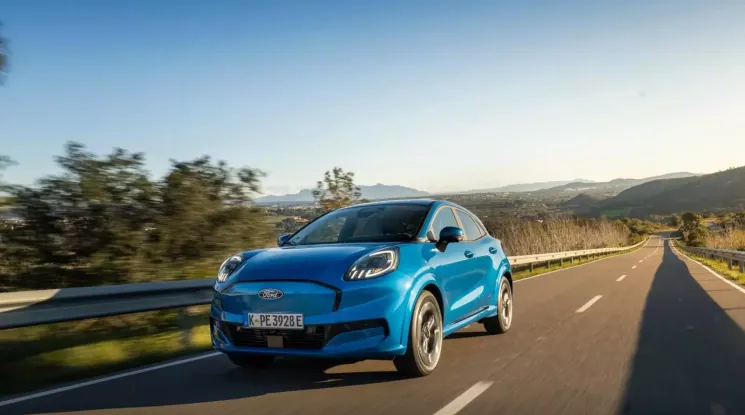 Ford Puma Gen-E 2026 ra mắt: Bản nâng cấp chú trọng vào cải tiến với phạm vi hoạt động