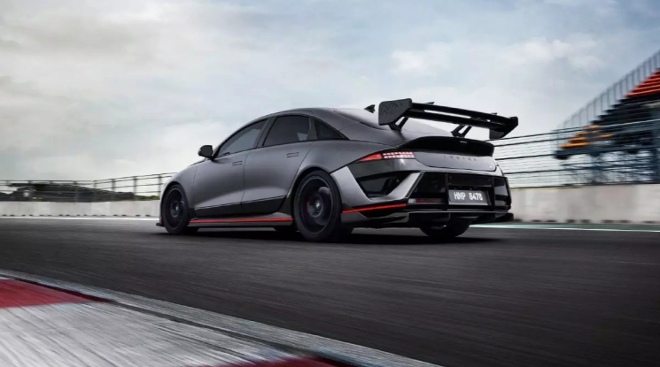 Hyundai ra mắt gói carbon hiệu suất cao cho xe điện Ioniq 6 N, ý tưởng từ Porsche 911 GT3 RS