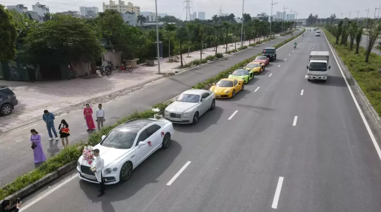 Dàn siêu xe chục tỷ đồng làm xe hoa tại Hà Nội: Tận 2 chiếc Lamborghini Aventador "SVJ"