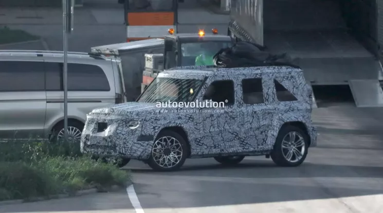 "Tiểu" Mercedes-Benz G-Class EQ 2027 lần đầu tiên bị bắt gặp ngoài đường