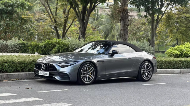 Mercedes-AMG SL43 tìm thấy chủ nhân mới sau 1 năm rao bán