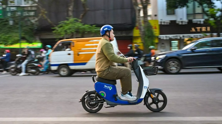 Hà Nội triển khai xe điện hai bánh công cộng: giá thuê 10 ngàn đồng, tốc độ tối đa 25 km/h, vận hành 90 km
