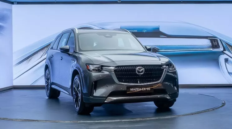 Showroom Mazda Flagship đầu tiên tại Đông Nam Á được khai trương ở Việt Nam, chuẩn bị bán CX-60 và CX-90