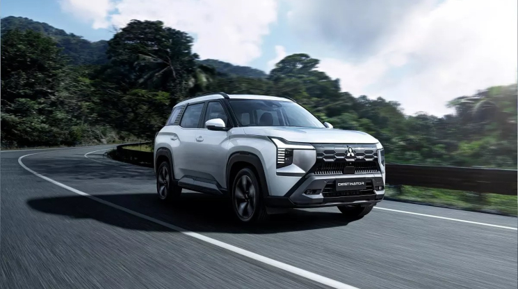 Mitsubishi Destinator "bán chạy như tôm tươi" sau 1 tuần ra mắt Việt Nam