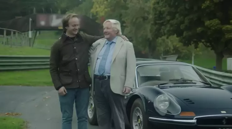 Cha để lại xe Ferrari Dino sở hữu suốt 54 năm cho con trai kèm lời dặn dò không được bán
