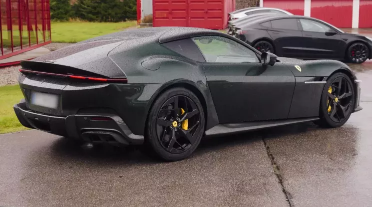 Công thức Ferrari và Novitec chưa bao giờ nhàm chán, ngay cả khi chỉ thay mỗi đồ chơi này trên 12Cilindri