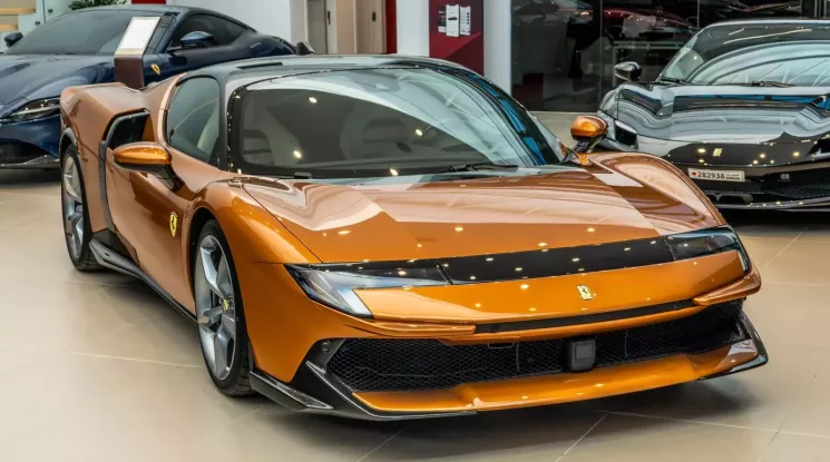 Ngắm Ferrari 849 Testarossa mang màu sơn "cơn lốc màu da cam", hứa hẹn sẽ có xe về Việt Nam trong 2026