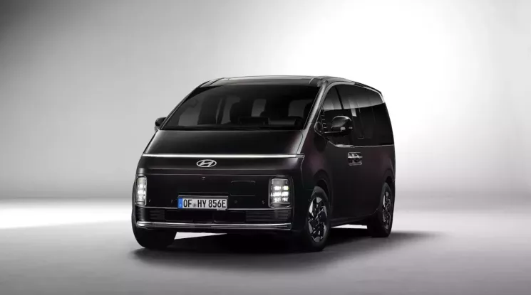 Cận cảnh xe điện Hyundai Staria mới được vén màn tại triển lãm ô tô Brussels