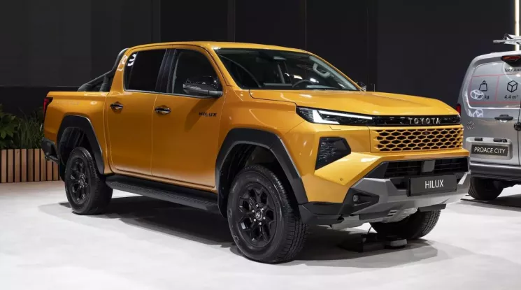 Toyota Hilux hoàn toàn mới ra mắt ở Lục địa già, phạm vi hoạt động lại là tin không tốt