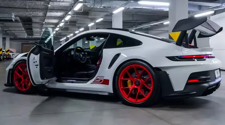 Siêu xe đình đám Porsche 911 GT3 RS 992 đầu tiên về Việt Nam đây rồi