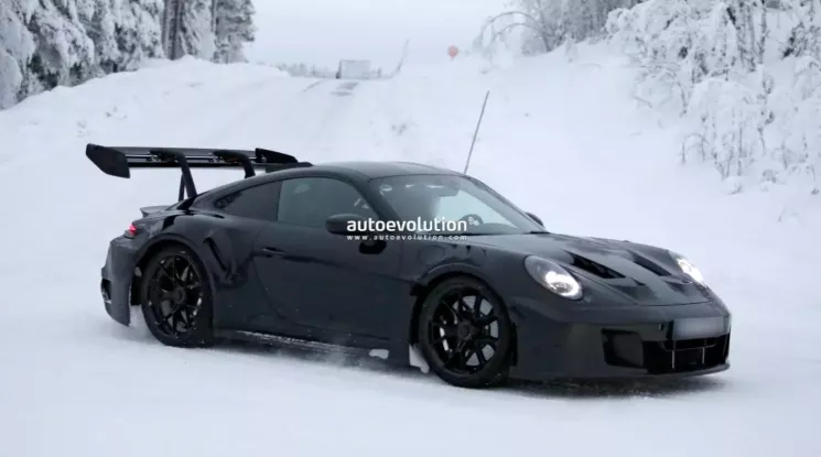 Phiên bản nâng cấp Porsche 911 GT3 RS 992.2 trông thật ấn tượng với động cơ tăng áp