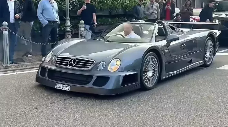 Mercedes-Benz CLK GTR Roadster tay lái nghịch duy nhất thế giới bất ngờ tái xuất, từng suýt của Hoàng tử Brunei