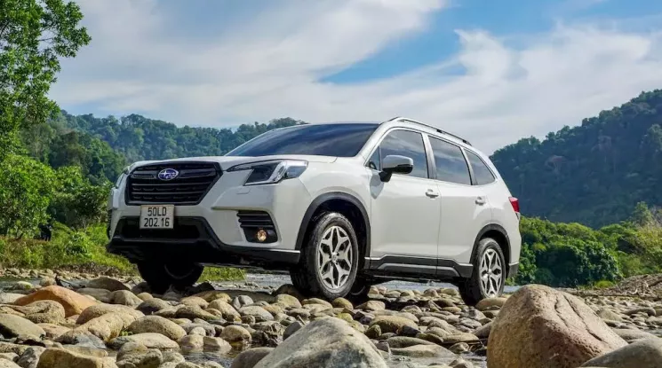 Chưa xả hết xe đời cũ, Subaru Forester tiếp tục được giảm giá đến hơn 300 triệu đồng