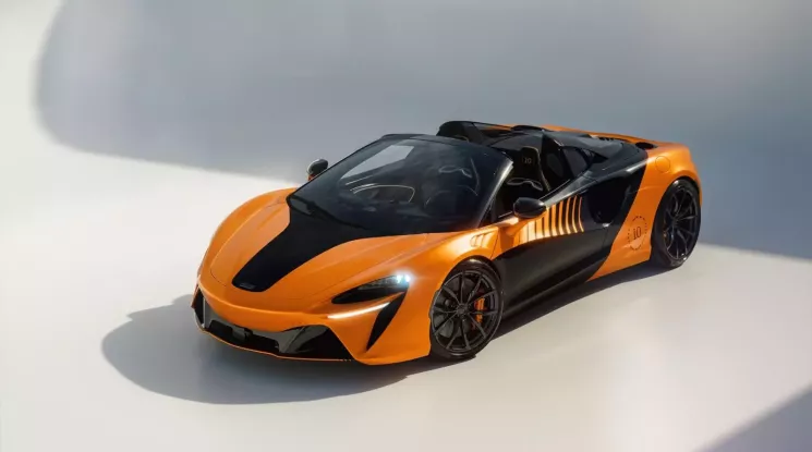 Ra mắt McLaren Artura MCL39 Champion Edition màu cam Myanmar nổi bật, giới hạn 10 chiếc