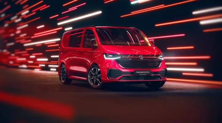 Volkswagen ra mắt Transporter Sportline và Commerce Pro S dành cho thị trường Anh, giới hạn 75 chiếc